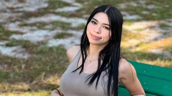 Aishah Sofey Pack: A Comprehensive Guide to Elevate Your Beauty Regimen
