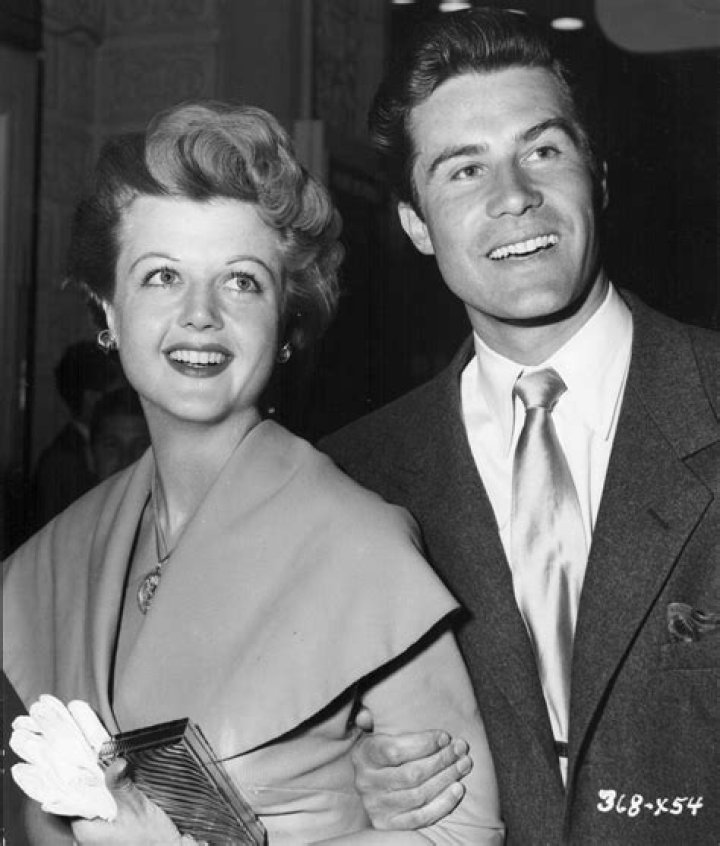 Angela Lansbury: Who Was Her Husband? Famous Marriages