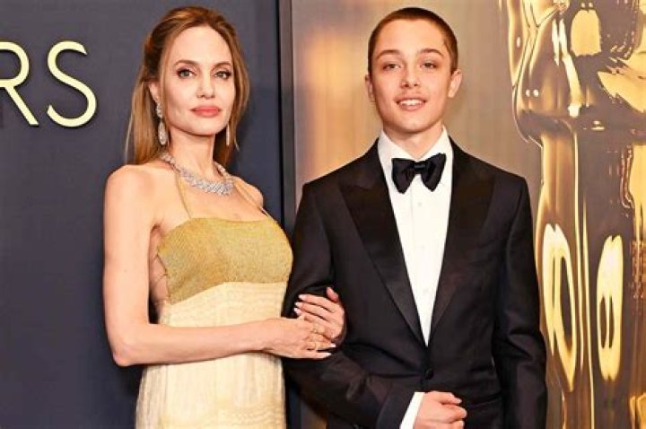 Angelina Jolie & Brad Pitt's Kids: Knox & Vivienne