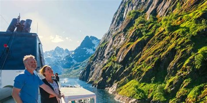 Best Isabella Cruises: Luxury Voyages & Deals