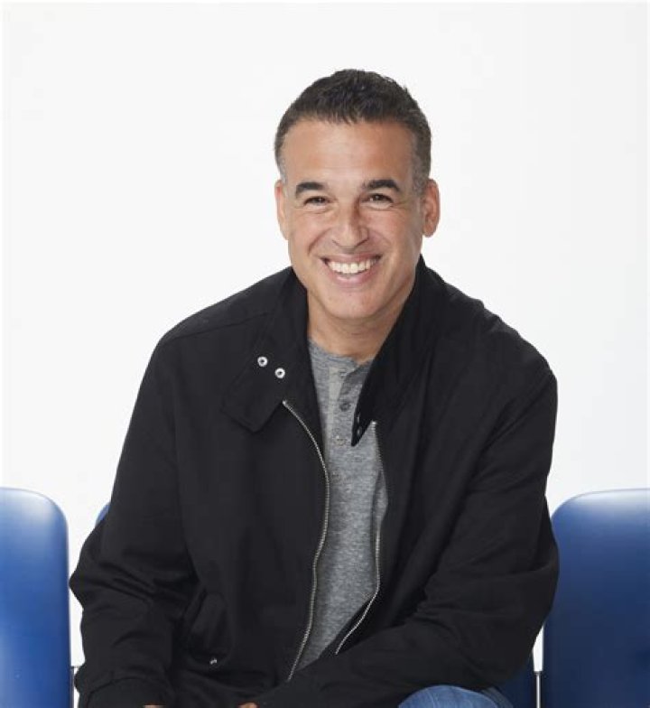 Evan Cohen: The Voice Behind the Sports Buzz