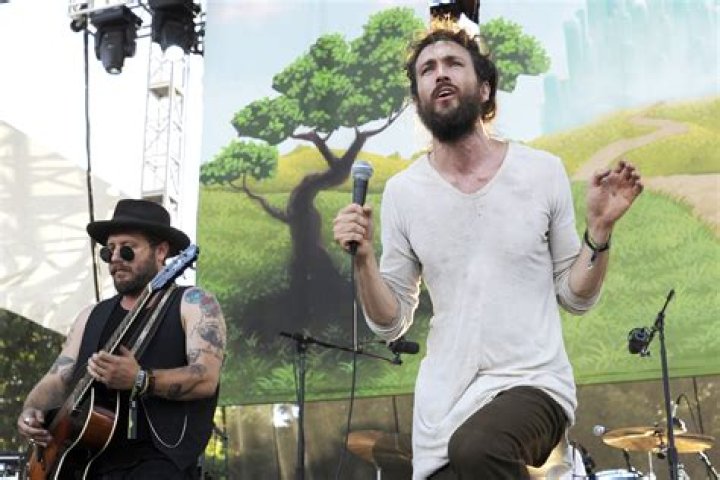 Exploring the Enchantment of Jade from Edward Sharpe and the Magnetic Zeros