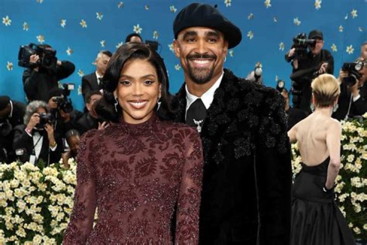 Jalen Hurts: Wife Abuse Allegations & Controversy