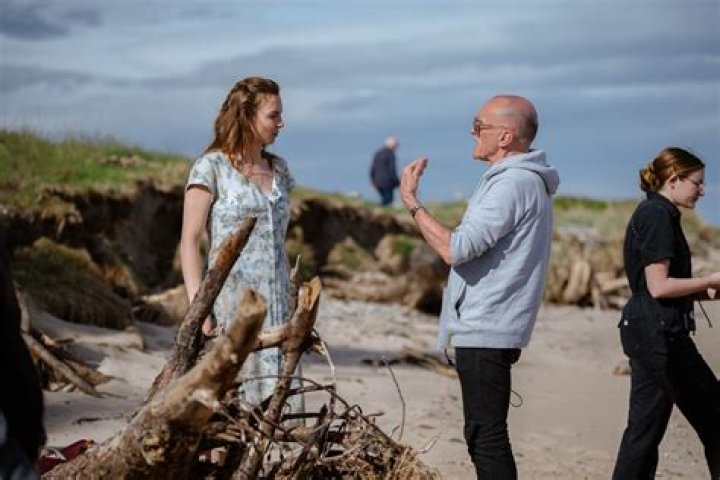 Jodie Comer in Bikini: A Celebration of Style, Talent, and Confidence