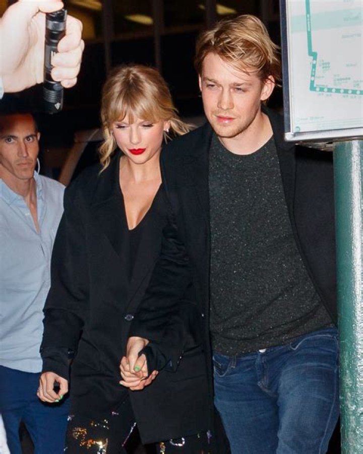 Joe Alwyn & Taylor Swift: Love Story Update!