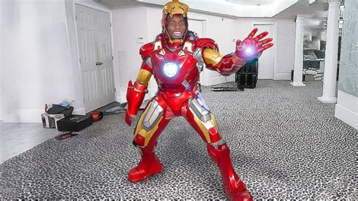 Johnny Depp as Iron Man? Amazing Fan Casting!