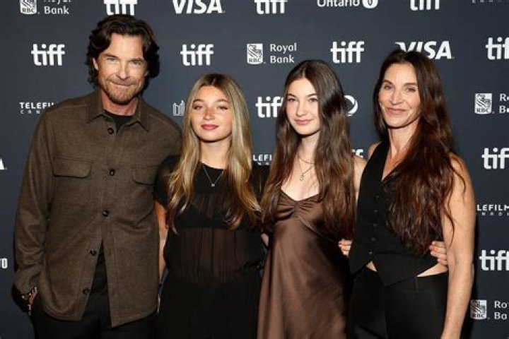 Justine Bateman Children: A Complete Guide to Her Family Life