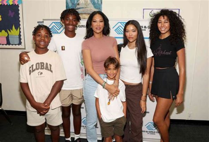 The Dynamic Love Story of Kimora Lee and Djimon Hounsou