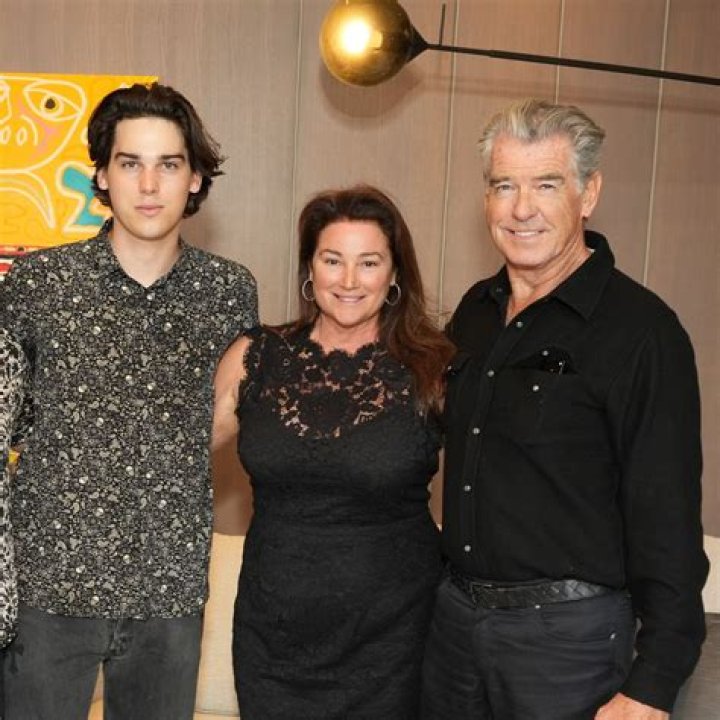 Unforgettable Connections: The Remarkable Bond Between Keely Smith and Pierce Brosnan