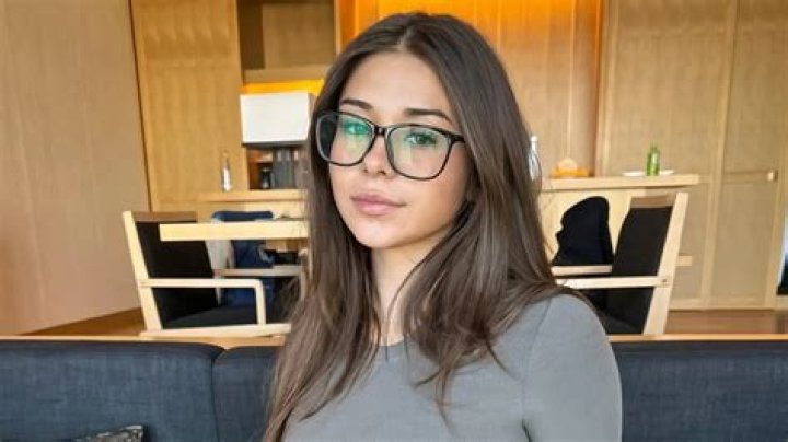 Unveiling Sophie Rain: The Alluring World of OnlyFans