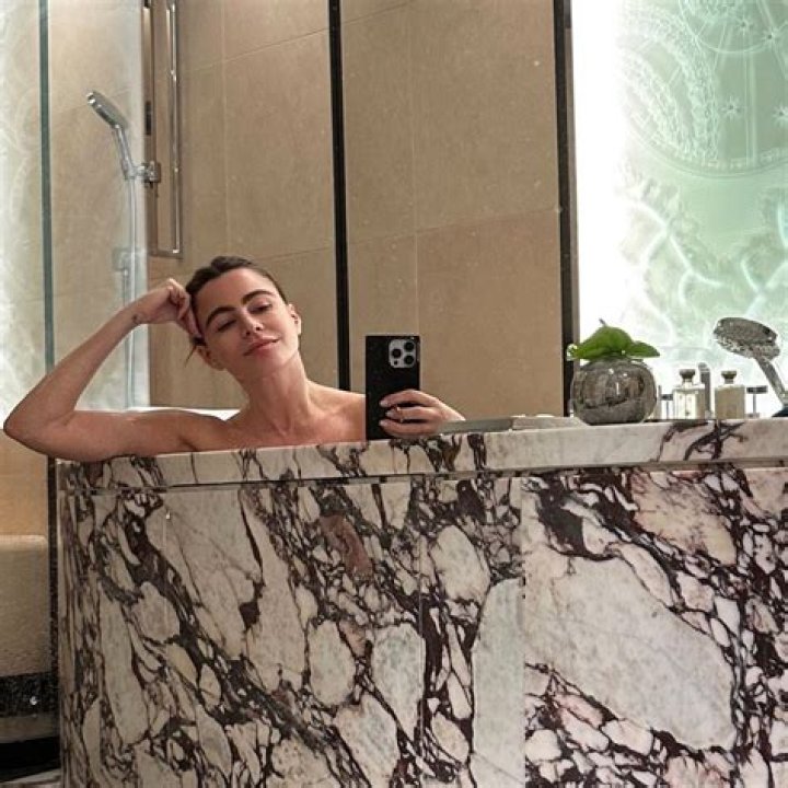 Unveiling the Allure of Sofia Vergara Naked