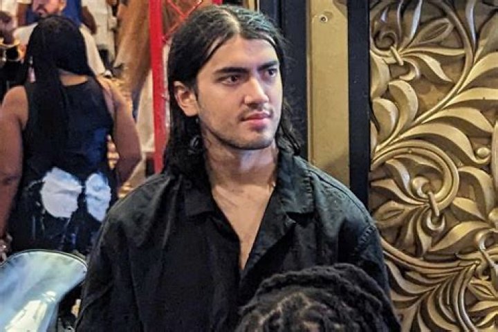 Unveiling the Height of Blanket Jackson: How Tall Is He?
